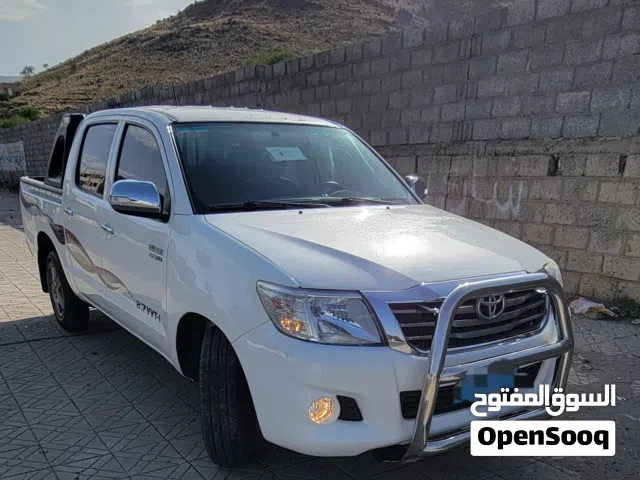 2013 Toyota Hilux SR5