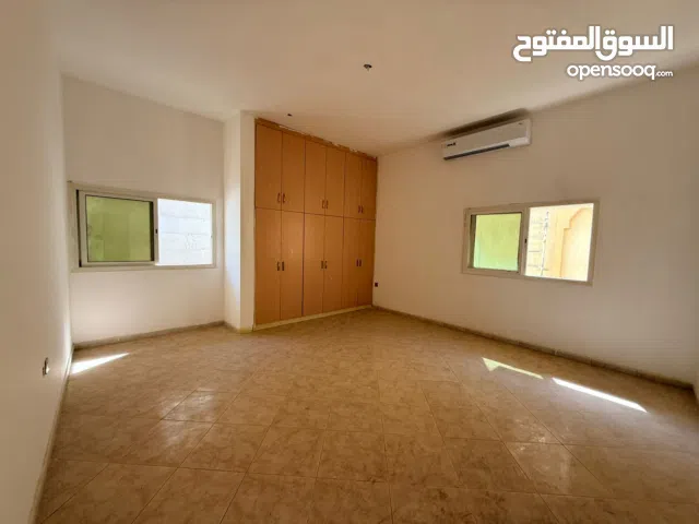 3500 m2 4 Bedrooms Apartments for Rent in Sharjah Al Heerah
