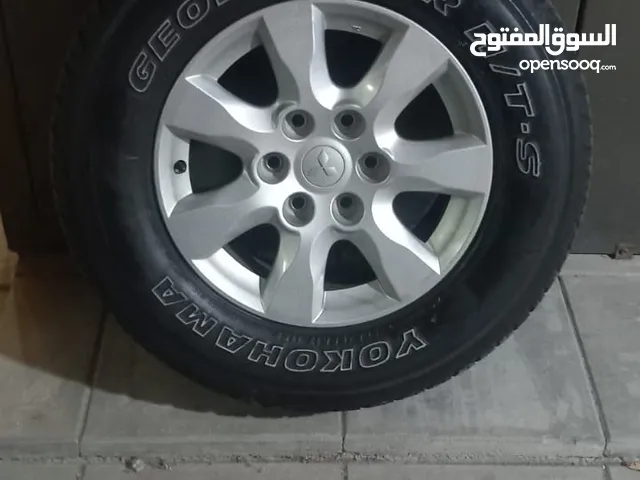 جنط ميتسوبيشي بكم او باجيرو اربع جنطات مع كوشوك اصلي 2015
