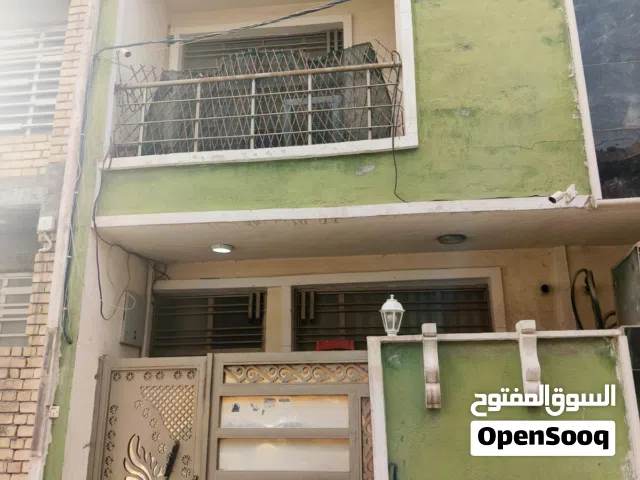 بيت زراعي طابقين مع مخزن طابق ثالث