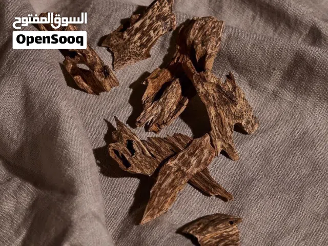 Natural / Thabii Oud Double Sumatra - Indonesia  عود طبيعي عالي الجودة وهو عود دبل سومطرة – إندونيس