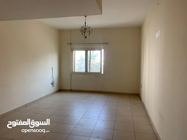 1600 m2 1 Bedroom Apartments for Rent in Sharjah Al Butina