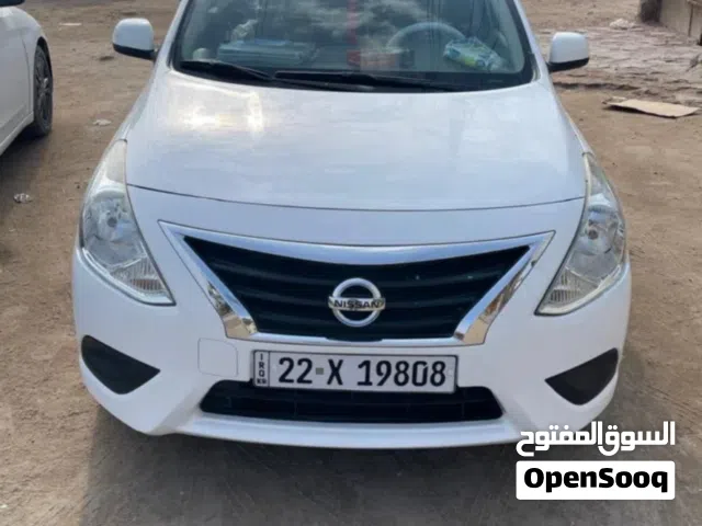 سيارة نيسان سني للبيع 120 وبيها مجال