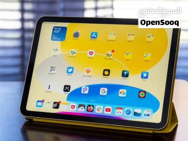 IPAD  Appl 10 64G  مستخدم بحالة الجديد معاه كرتونه و     اغراض كامل