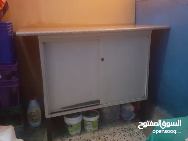 Metal cabinet going cheap very good condition leaving kuwait