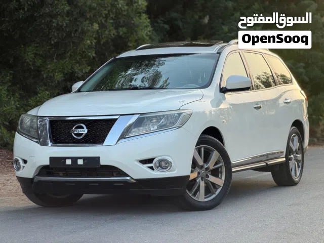 2015 Nissan Pathfinder XE