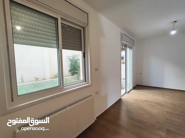 شقة مميزة قيد الفرش للإيجار – عين منجد  شارع إسكان المهندسين