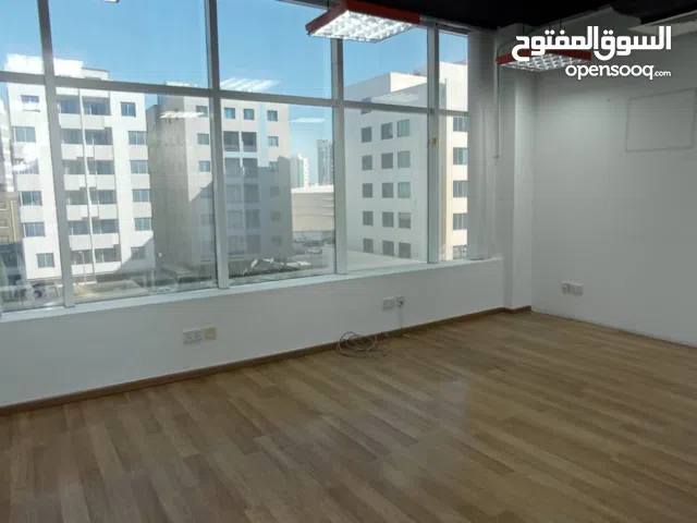 الايجار مكتب في الجفير اطلاله مميزة موقع هادئ  Office for rent in Juffair, with a great view and a q
