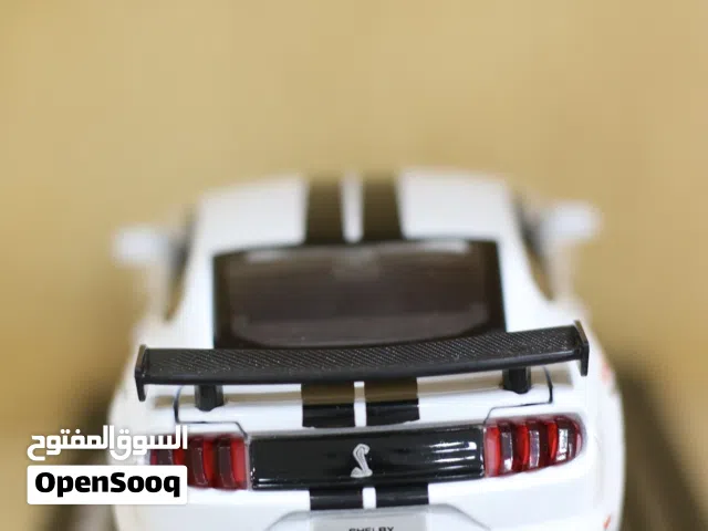 مجسمات سيارات