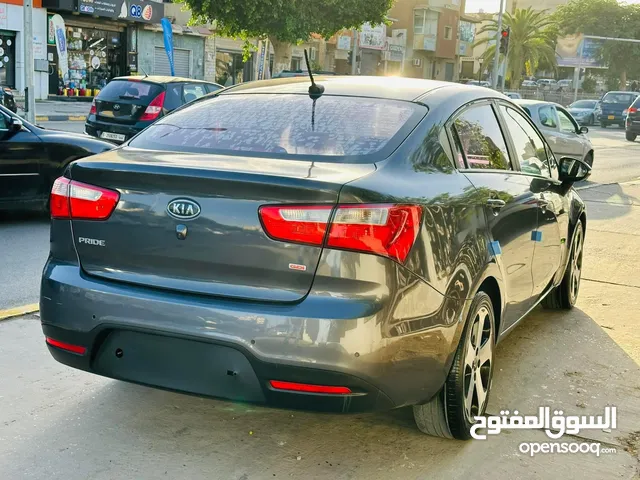 Used Kia Rio in Tripoli