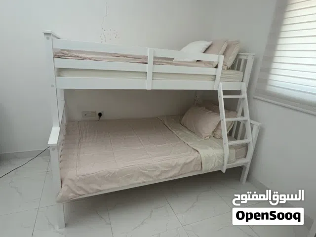 سرير طابقين من المالك مباشرة تحت الضمان