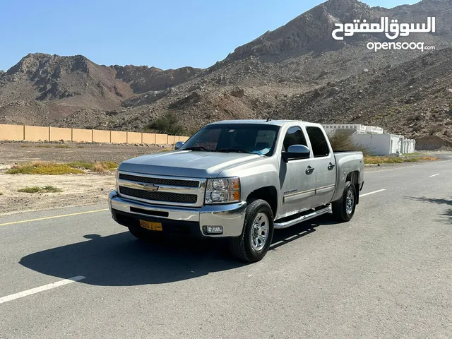 Used Chevrolet Silverado in Al Dakhiliya