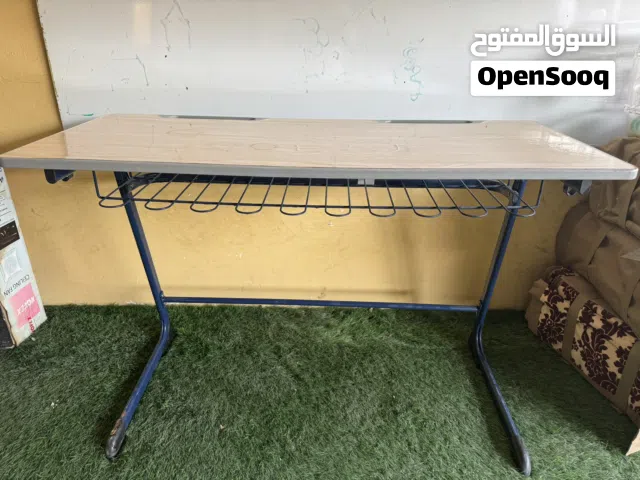 طاوله حجم صغير وحجم كبير