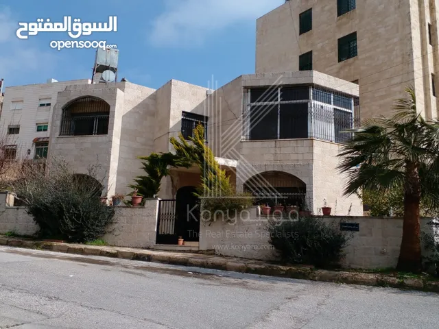 240 m2 3 Bedrooms Townhouse for Sale in Amman Tla' Ali