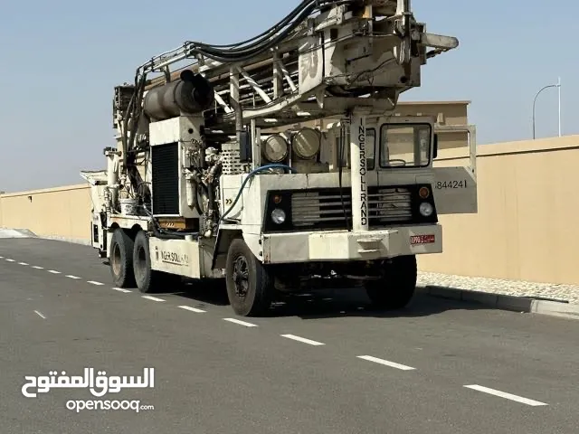 2009 Tracked Excavator Construction Equipments in Al Riyadh