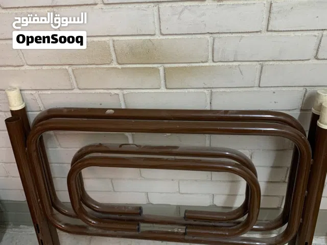 سرير مفرد معدني