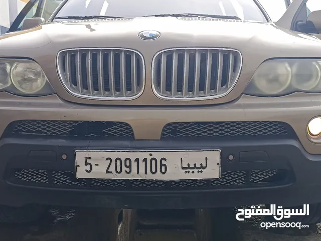 BMW X5 548i