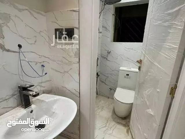 شقة للايجار في الرياض حي الورود