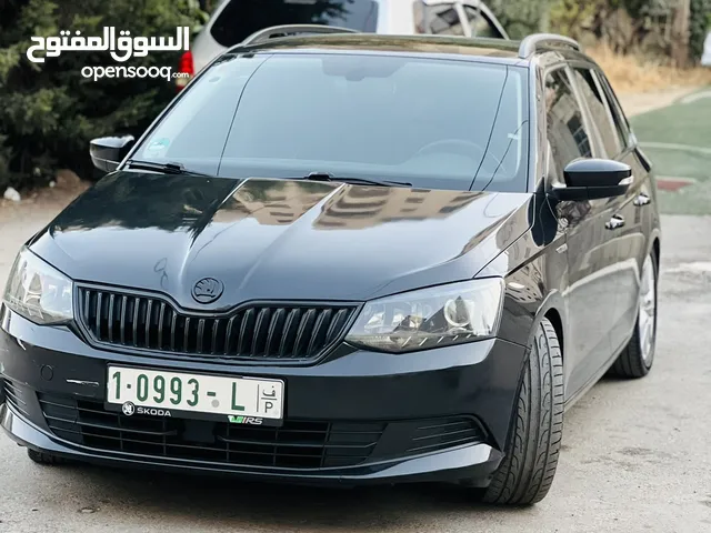 فابيا 2017 للبيع او لبدل على اكتافيا فرقية كاش