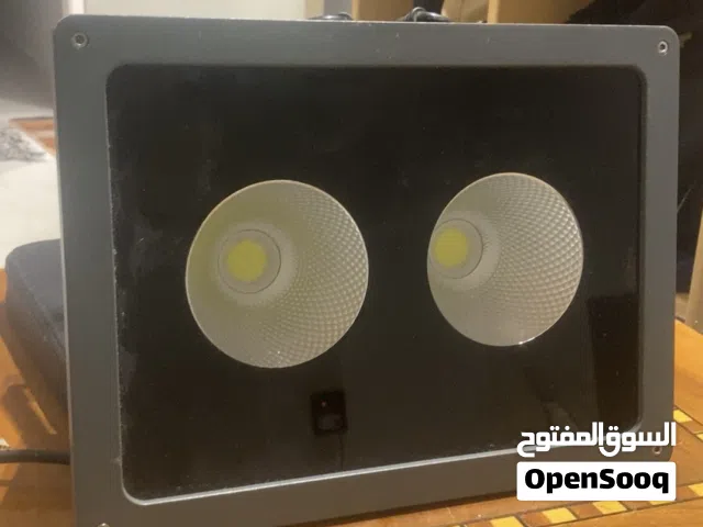 كشاف جبّار 100W إنارة قوية جدًا للحوش والبر و الطلعات