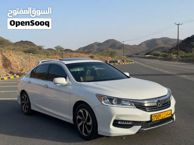 2017 هوندا اكورد EX