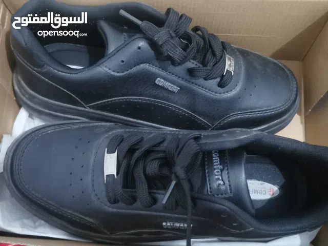 42 Casual Shoes in Misrata
