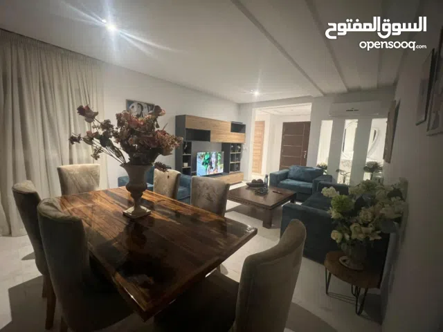 شقة سوبر لوكس للإيجار – حدائق قرطاج