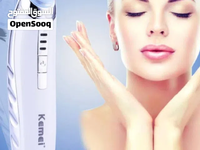 جهاز شفط الرؤوس السوداء Kemei KM-1868. يعمل الجهاز بتقنية الشفط القوي