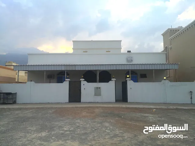 120 m2 3 Bedrooms Apartments for Rent in Al Dakhiliya Sumail
