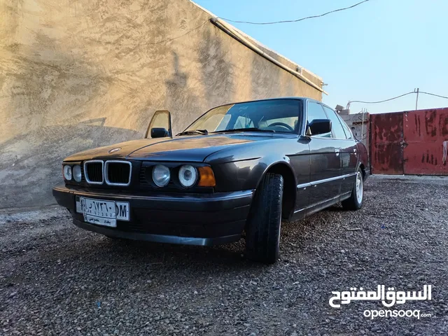 BMW  موديل 1990 مسجله 1989 بيع أو مراوس حسب الاتفاق