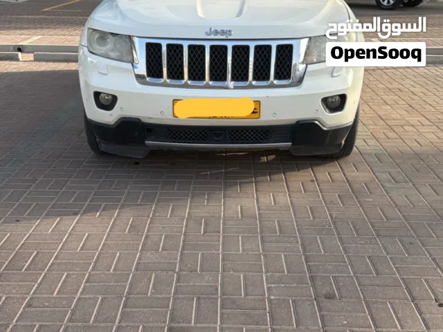 2012 جيب جراند شيروكى Limited