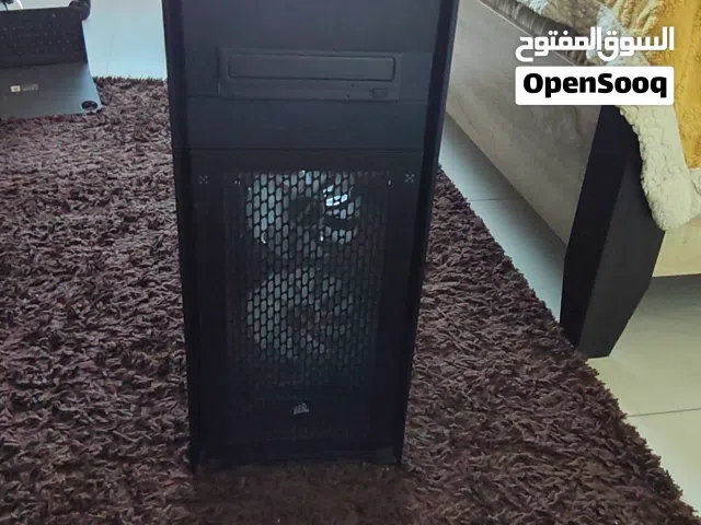 gaming pc Corsair mid tower case with 3 free RGB fans