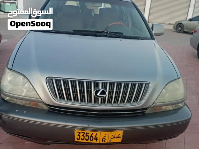 toyota lexus rx 300.