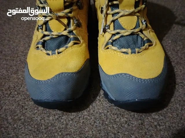 حذاء clorts