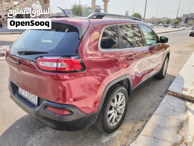 السلام عليكم جيب شيروكي بزون موديل 2017 محرك 2400 صبغ عام بدي السيارة دواخل جديدة