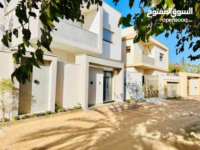405m2 More than 6 bedrooms Villa for Sale in Tripoli Ain Zara