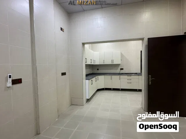 شقة  حديثة  للايجـــــار  300 متر  في البصرة - الساعي