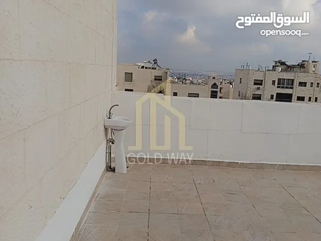 شقة للإيجار 200م طابق أخير مع روف في أرقى مناطق عبدون / ref 2084