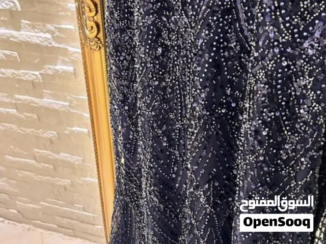 فستان زواج فخم مطرز