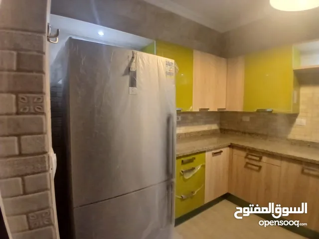 165 m2 3 Bedrooms Apartments for Sale in Giza Sheikh Zayed
