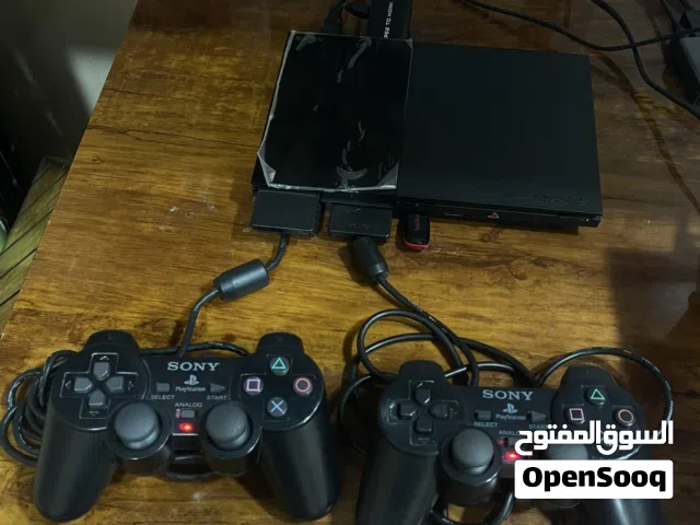 للبيع بلاي ستيشن2 نظيفة جداً ولله الحمد،مهكرة مع 14 لعبة تقريباً