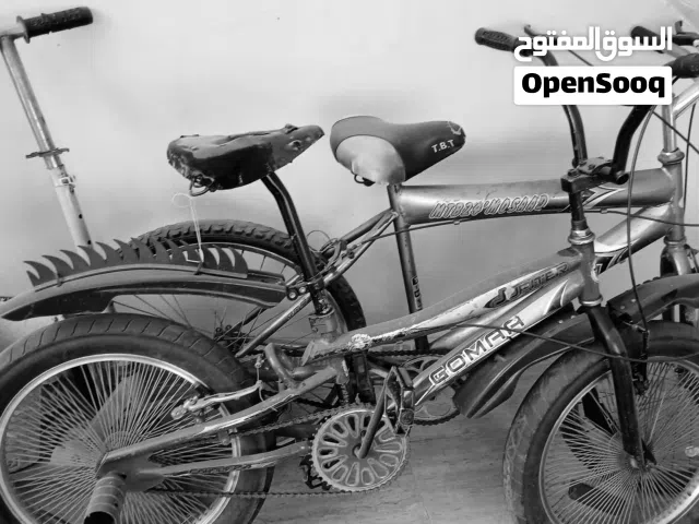 عشر دراجات مقاسات 24و 20 و 16و 12و 14 فيها بريك رجل خلفي