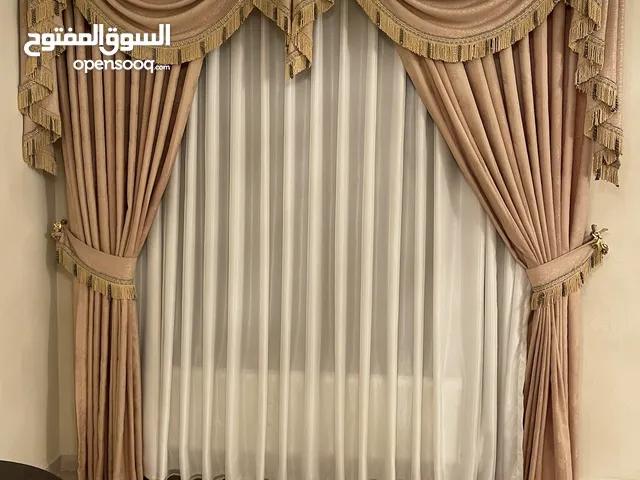 طقم كنب غرفة استقبال بحاله ممتازه