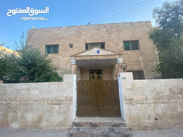 440 m2 More than 6 bedrooms Townhouse for Sale in Amman Al-Jweideh
