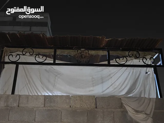سقيفه للبيع نظيفه العرض 3 متر ونص و الطول 6 متر لتواصل ع هذا الرقم