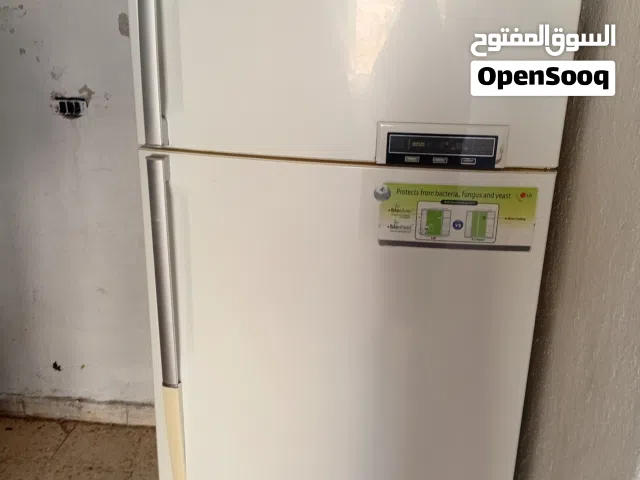 ثلاجه ال جي شغاله ميه بالميه بحاله ممتازه توب النظافه ولا ناقصها اشي  الموقع عمان دوار الجمرك