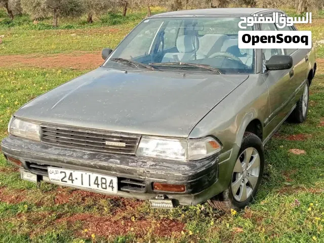 1990 تويوتا كورونا