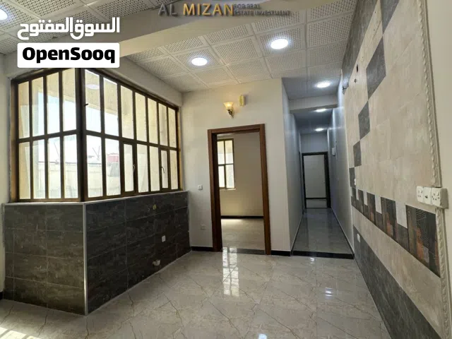 100 m2 2 Bedrooms Apartments for Rent in Basra Sana'a