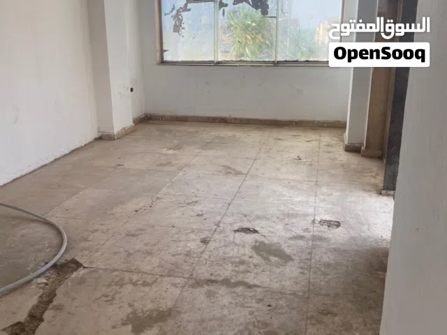 محل للبيع يصلح أكثر من نشاط يصلح محل قطع غيار أو اكسسوارات سيارات