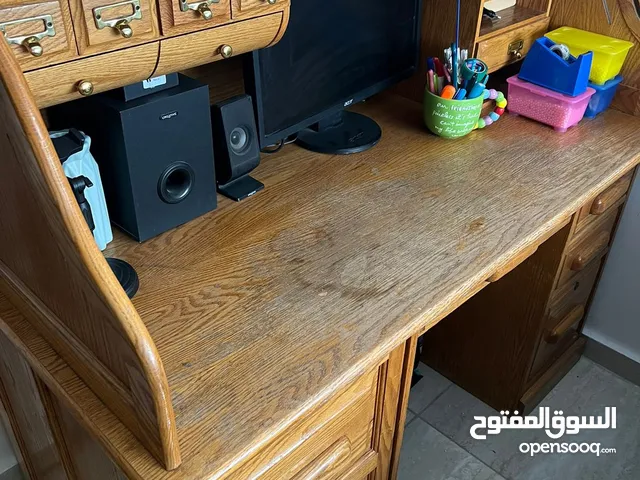 مكتب خشبي مستعمل